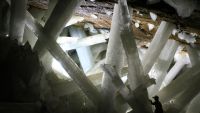 Cave of Crystals-Exquisite Caves