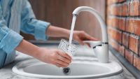 Human Water Use and Climate Change