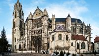 The Urban Context of Cathedrals
