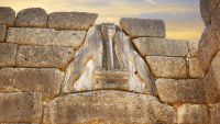 Discovering Mycenae and Knossos