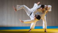 Judo: How to Take a Fall